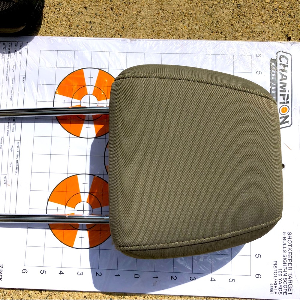 2018 Ford Ecosport Headrest (gray)